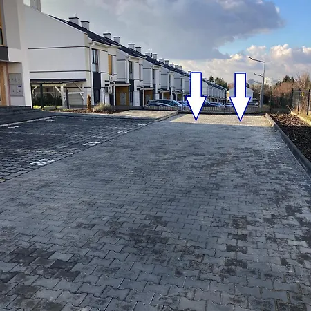 Premium - Red Rose - Self Check-in Apartment Rzeszow